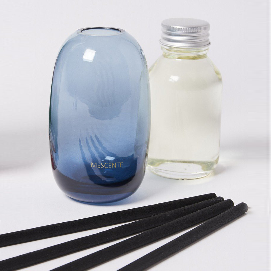 Luksus 100 ml 200 ml 500 ml diamant runde flasker Loris Sola Blomster Amber Crystal Eyfel Parfyme Reed Diffuser Oil