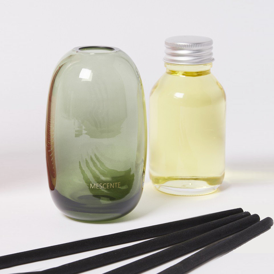 Luksus 100 ml 200 ml 500 ml diamant runde flasker Loris Sola Blomster Amber Crystal Eyfel Parfyme Reed Diffuser Oil
