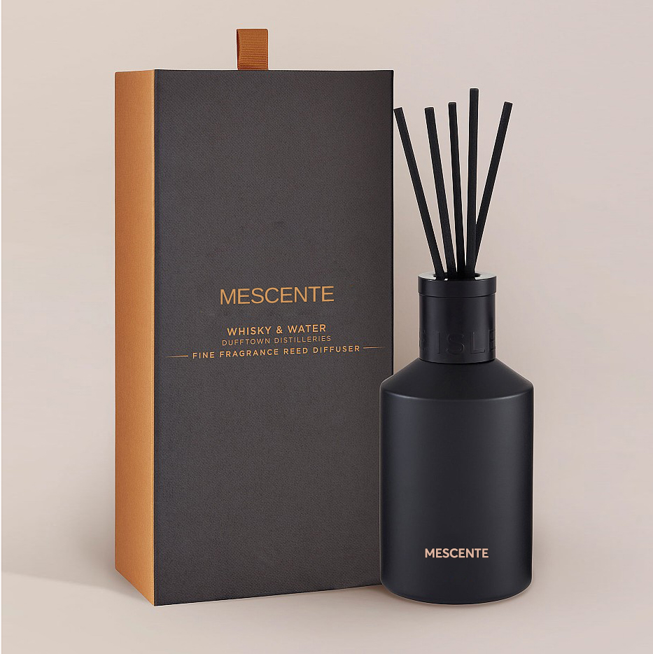 Dekorasjon Oem trykt boks 20ml Firkantet Keramikk Vranjes Trehette Hus Parfyme Aroma Reed Diffuser Oil