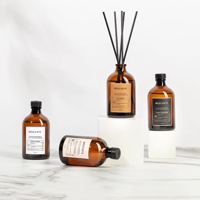 Big Black And Gold 100ml iriserende luksusglass Fargerike pinner Fiber Reed Diffuser Luftfrisker Løsemiddel
