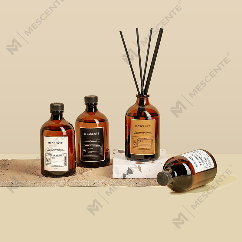 Big Black And Gold 100ml iriserende luksusglass Fargerike pinner Fiber Reed Diffuser Luftfrisker Løsemiddel