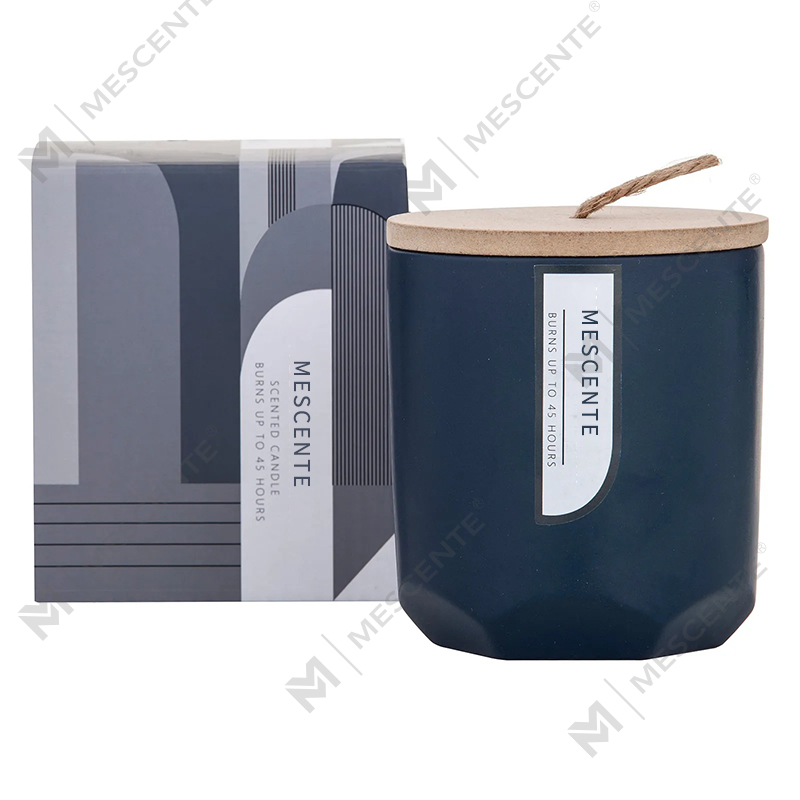 M&Scent Custom Luxury Lag din egen treveke-duftende soyalysprodusent i glasskrukke