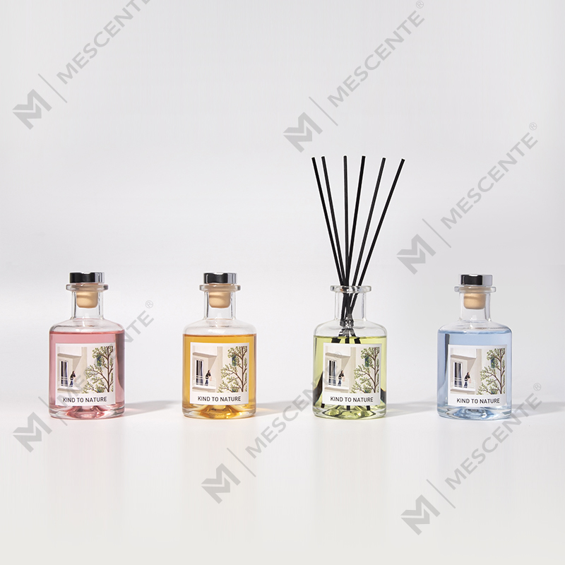 M&Scent Luxury 200 ml tilpasset hvit flaske trepinner sivspreder med boks