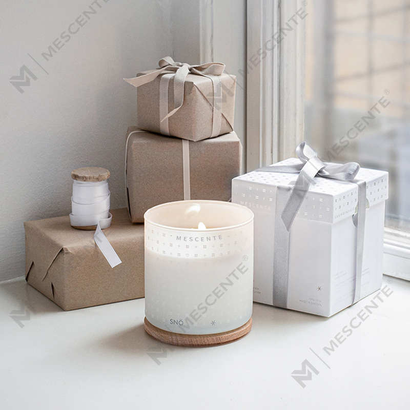M&Scent luksus spesialtilpasset håndlaget juledekorative duftende soyavokslys med gaveeske