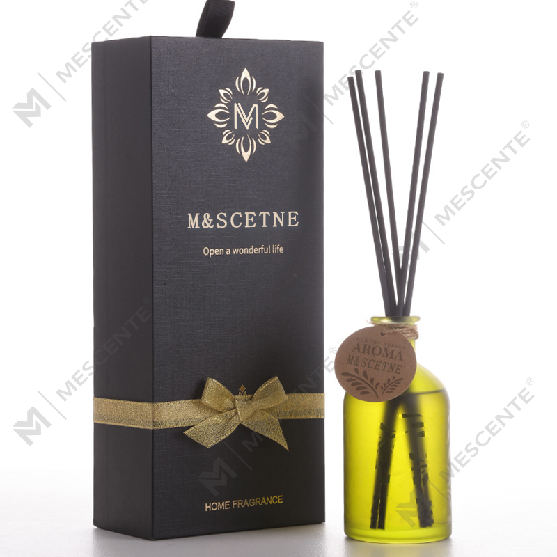 M&Scent Luxury Custom Private Label Glassflaske Flower Liquid Reed Diffuser med gaveeske