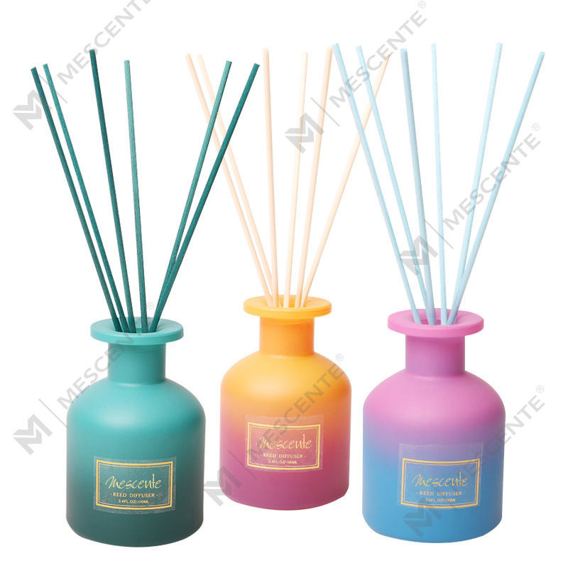 M&Scent private label rund flaske hjemmeduft siv diffuser