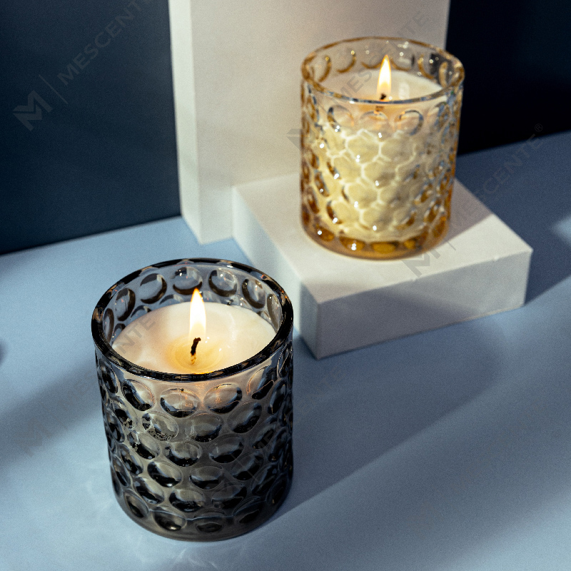 Tilpasset luksus klart farget glass soyavoks Private Label Citta-merket duftlys med tørkede blomster