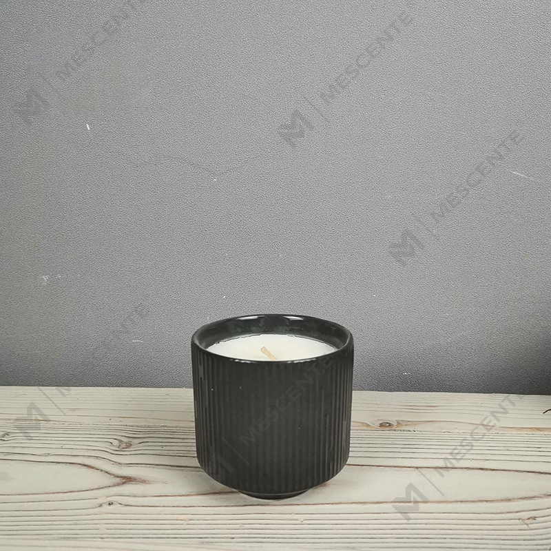 M&Scent Engros Luksus Keramikk Tom Firkantet Matt Svart Unike Amber stearinlyskrukker med trelokk