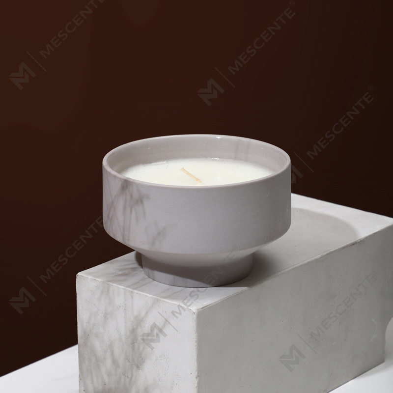 M&Scent Engros Custom Large Modern 3 Wick White Frosted Christmas Candle Candle With Bambus Lokk