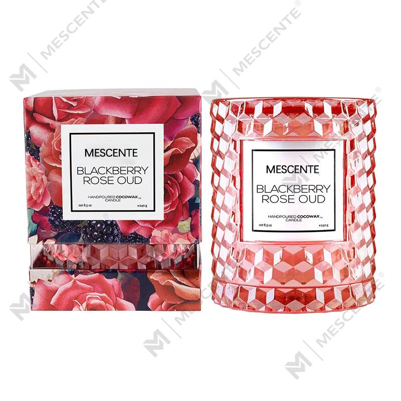 M&Scent tilpasset juledekorasjon Blackberry Rose Oud Icon Candle